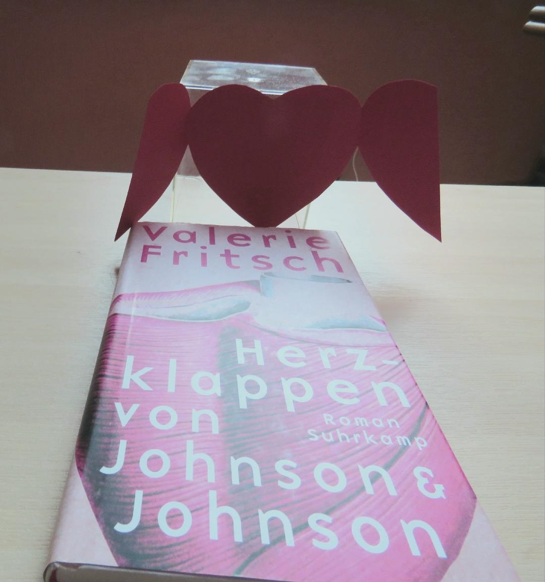 Fritsch, Valerie: Herzklappen von Johnson und Johnson – Rezension