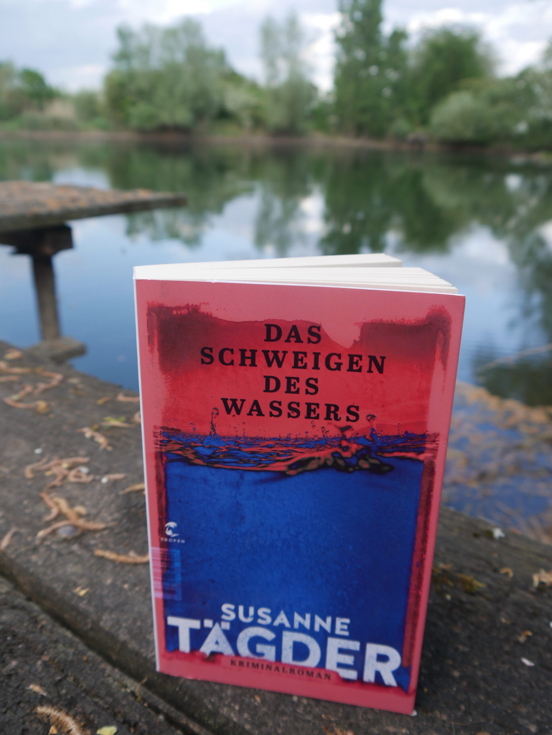 Tägder, Susanne:  Das Schweigen des Wassers